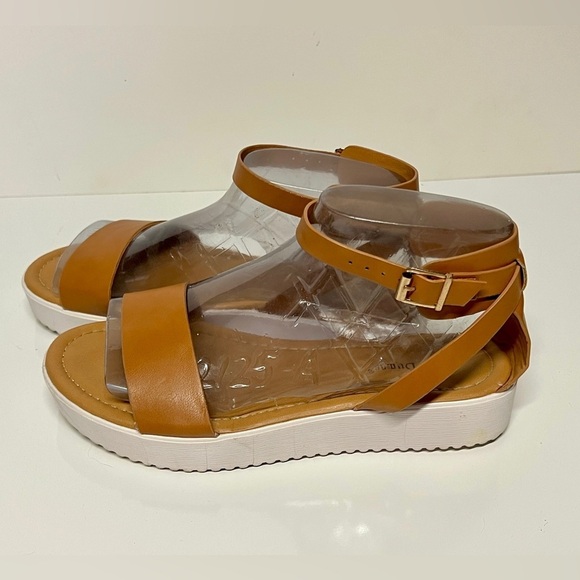 🛍️PIERRE DUMAS Tan ankle strap platform sandals size 7‎ - Picture 3 of 10